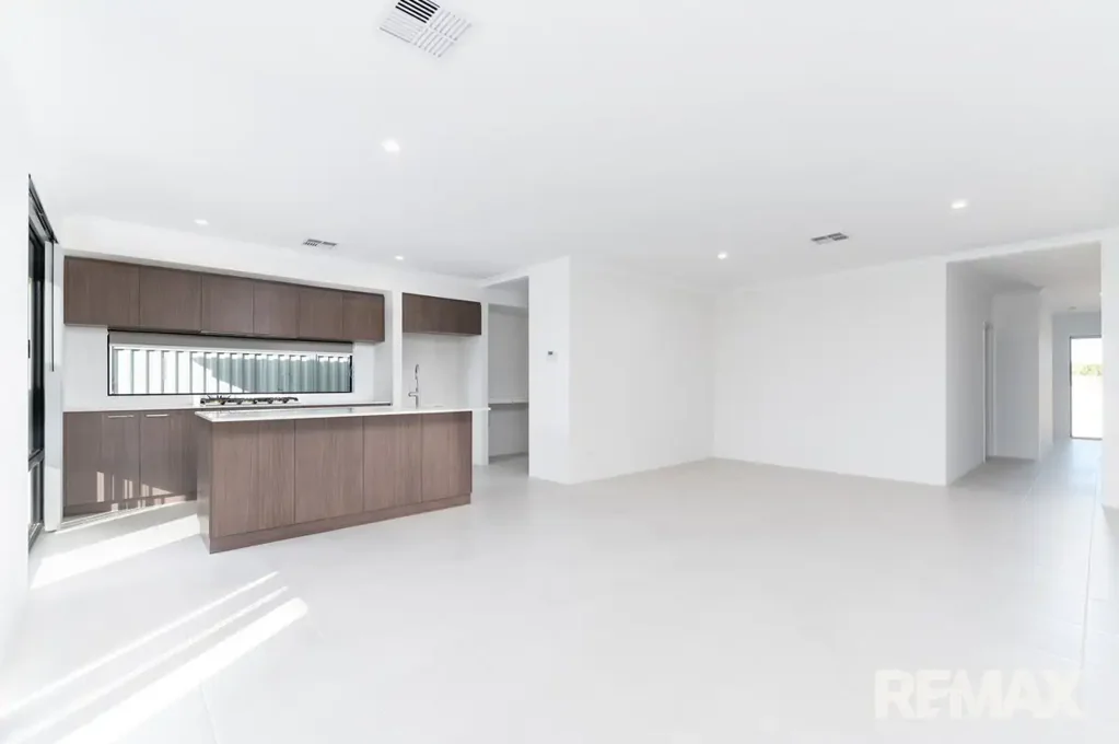 Brand New 4x2 home in Yanchep Junction!