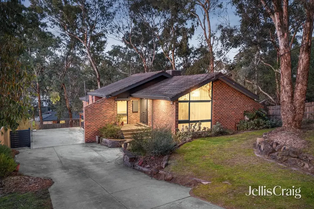 15 Cromwell Street, Eltham, VIC 3095