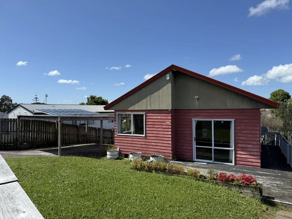 Family Home + Large Yard - Great Opportunity