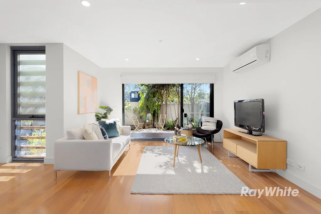 12/93 Truganini Road, Carnegie, VIC 3163