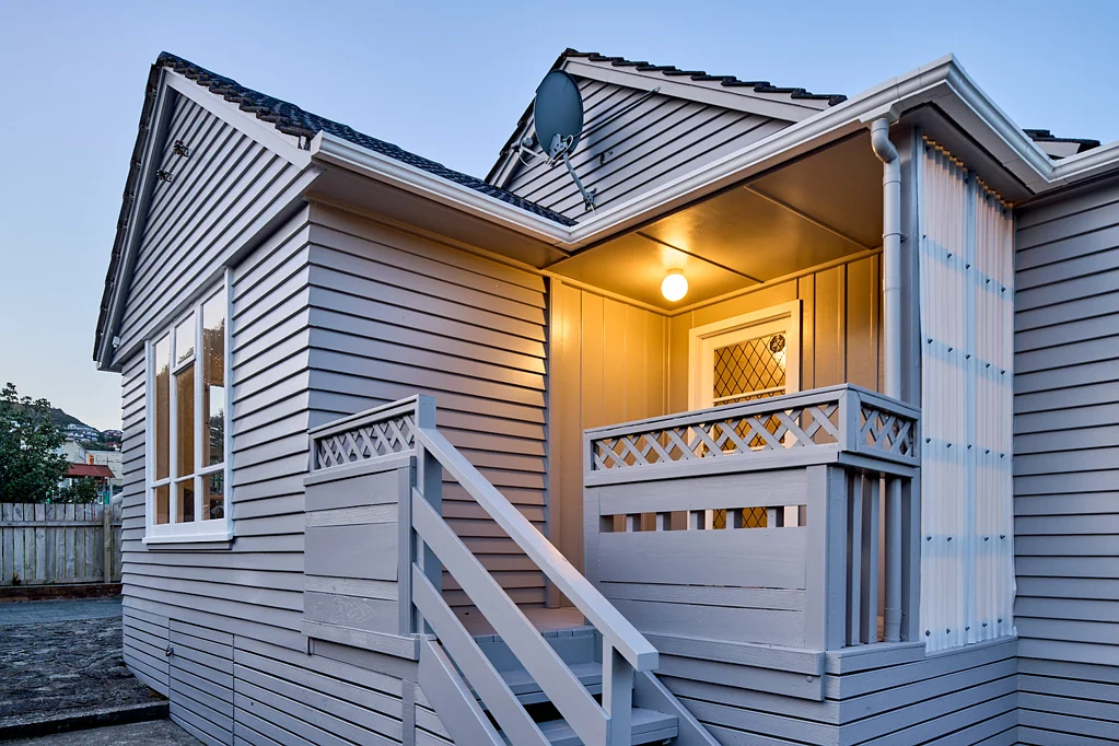 38a Victory Crescent, Tawa, Wellington
