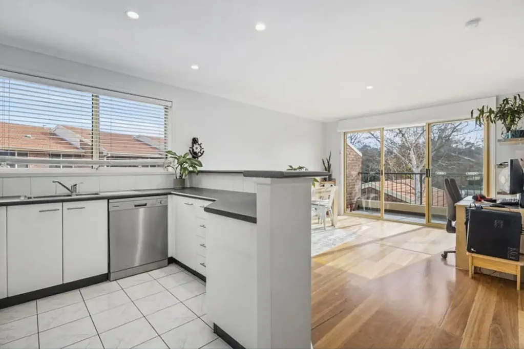 Narrabundah 2침실 Spacious 2-Bedroom Apartment in the Exclusive Maddison Complex