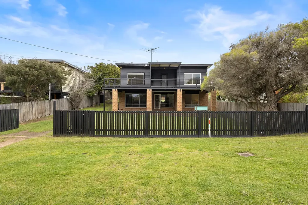 2 Diane Street, Rye, VIC 3941