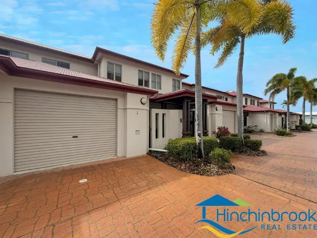 Furnished Townhouse - Two bedroom, three bathroom, balcony & shared pool