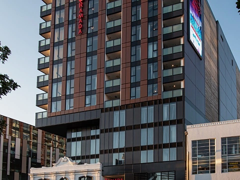 1 bedroom apartment in excellent location