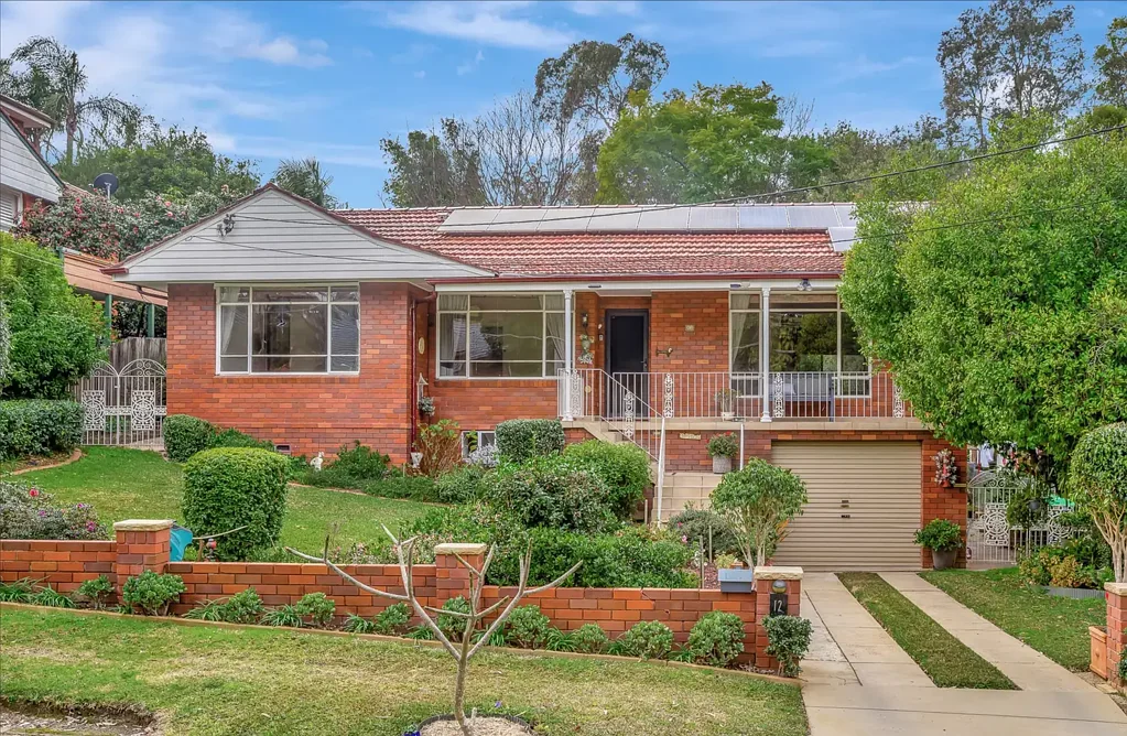 12 Carlisle Cres, Beecroft, NSW 2119