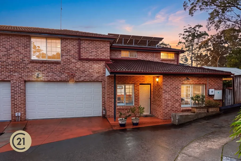 Cherrybrook 3房  TORRENS TITLE | FAMILY ENTERTAINER WITH SPA | SUPERB CONVENIENCE