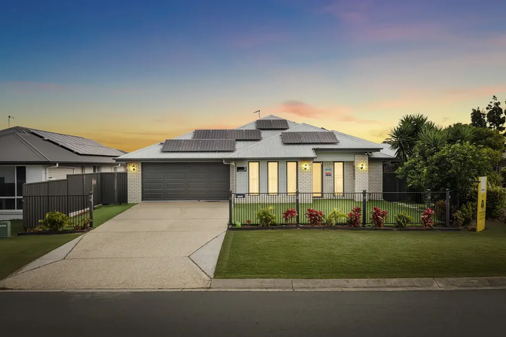 Griffin 4ਬੈੱਡਰੂਮ 535 SQM / 4 BED /2 BATH / LOW SET PERFECT FAMILY HOME