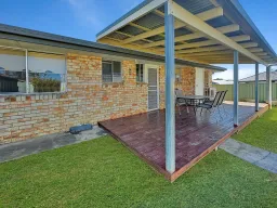 UNIT 4 14 HUNTER PL, Uralla