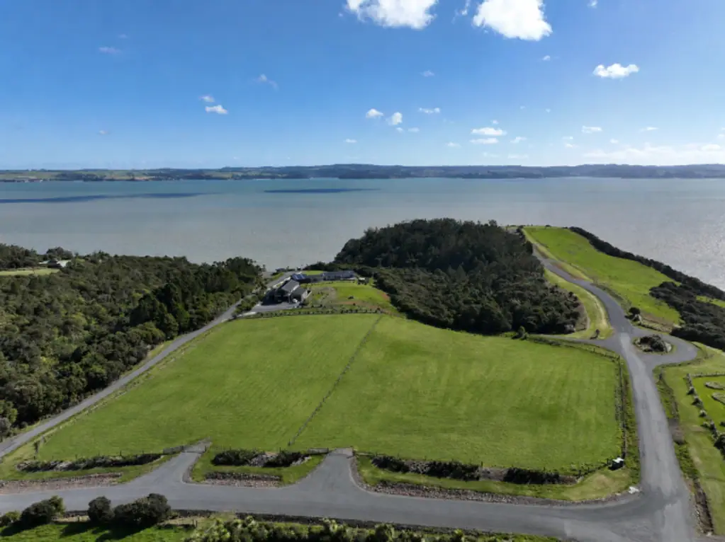 Tinopai 1 Bedroom Elevated Section with Stunning Harbour Views