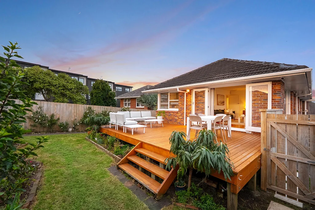 1/8 Fowler Street, Northcote, North Shore City, Auckland