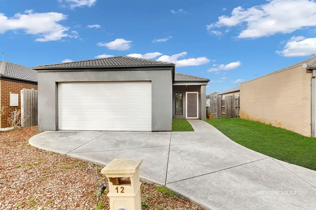 Spacious Family Home in Popular area!!!!
