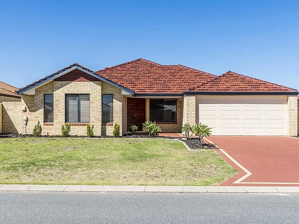 LARGE FAMILY RENTAL IN THE MURRAY RIVER COUNTRY ESTATE