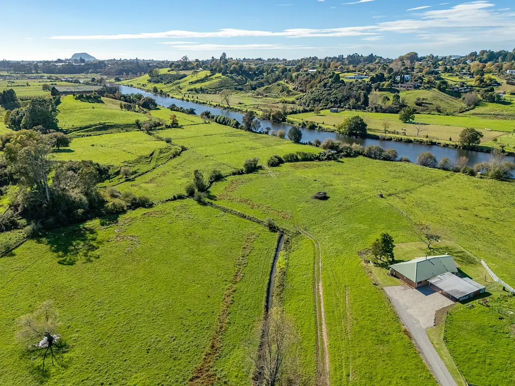Te Puna  Peaceful, private country life