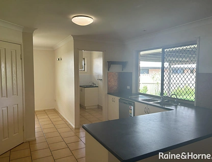 11 Dell Court, Kingaroy, QLD 4610, 4 slaapkamers, 2 badkamers, House