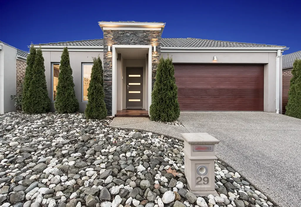 29 Salina Walk, Caroline Springs, VIC 3023