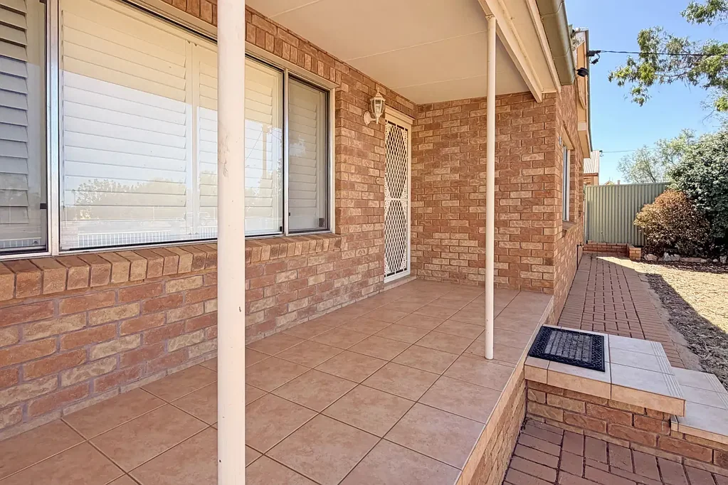 Cobar 3房  Instant charm with a convenient location