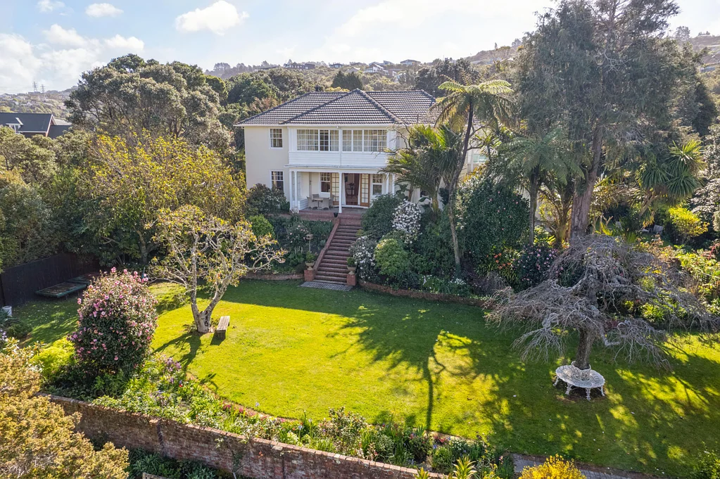 Belmont 5房  Private Estate Living - City Convenience
