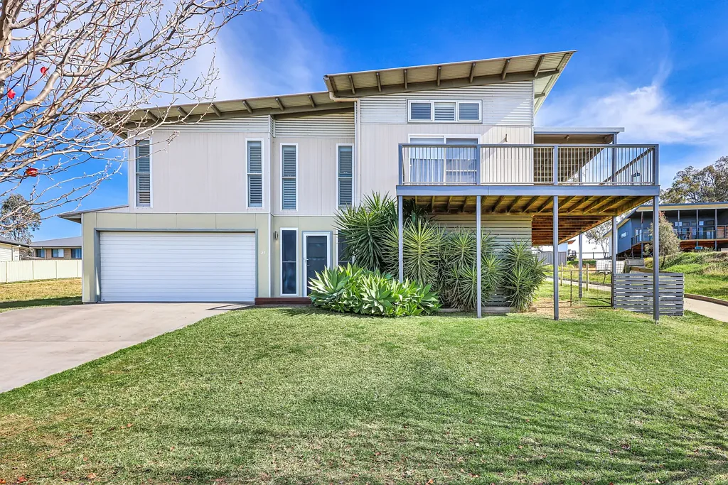 Muswellbrook 4房  Elevated Family Living with Views & a Pool
