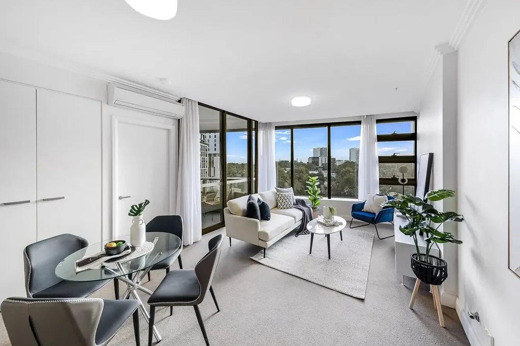 Sydney Olympic Park 1 Bedroom Stylish Apartment with Sweeping Views