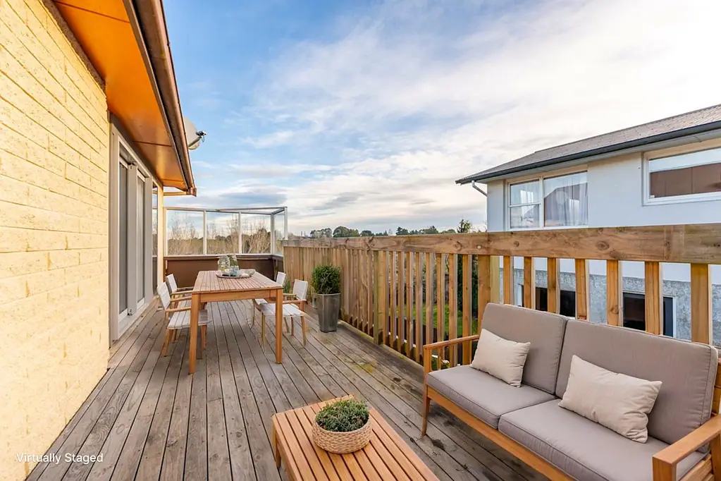 Highfield 3 Bedroom Scenic Views & Ready For You