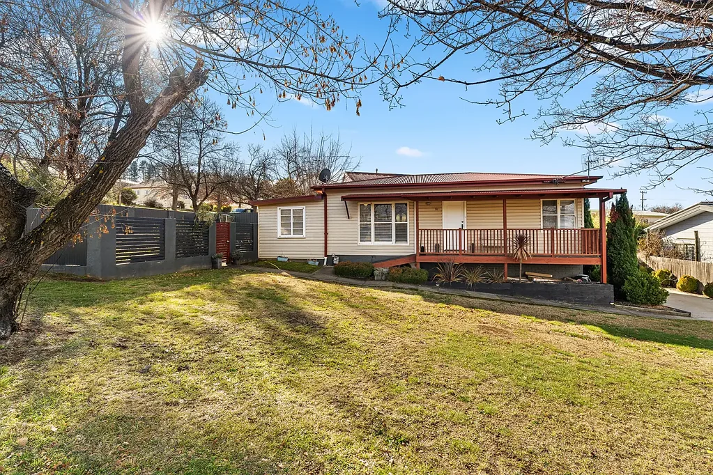 Cooma 3 Bedroom RARE OPPORTUNITY AWAITS