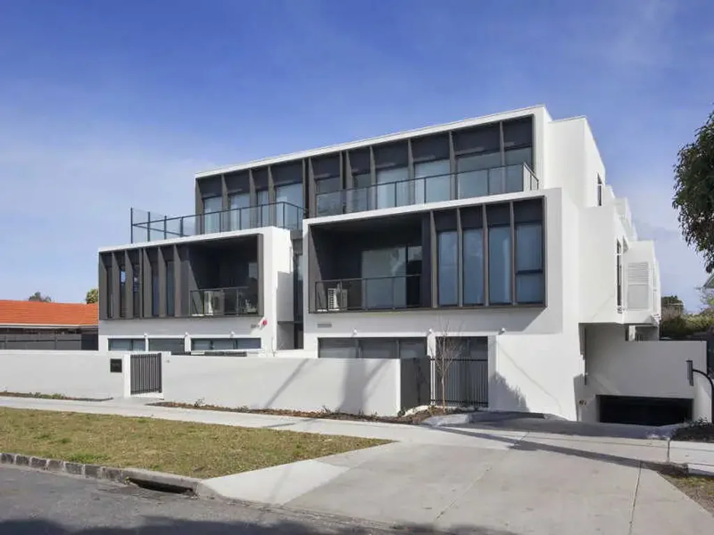 MODERN TWO BEDROOM APARTMENT