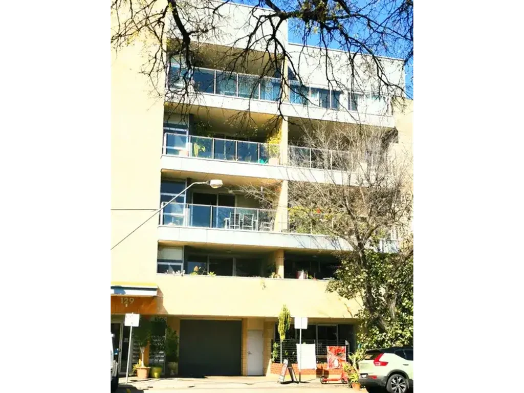 Fully furnished Modern 2-Bedroom Apartment for Rent  in the Heart of Adelaide CBD