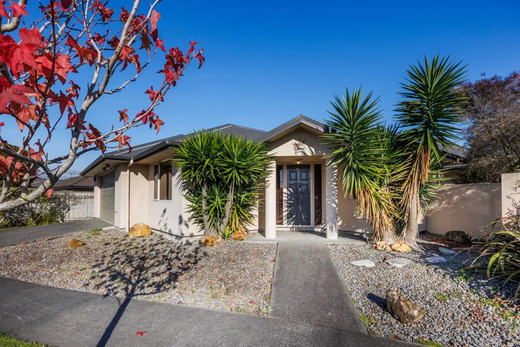 Kelvin Grove 4 Bedroom Spacious, modern family home