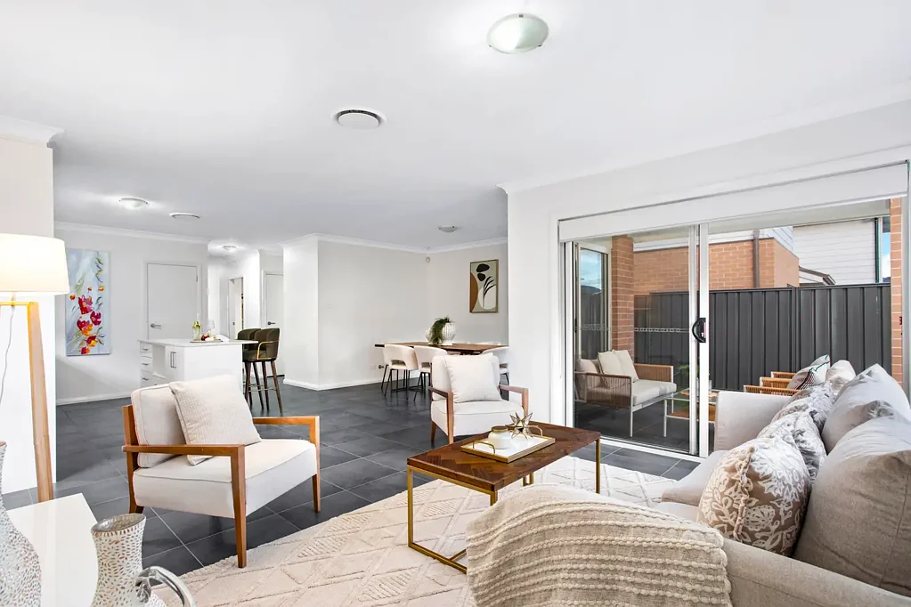 Schofields 4Phòng ngủ North-East facing immaculately designed family home within walking distance to Schofields Public School!