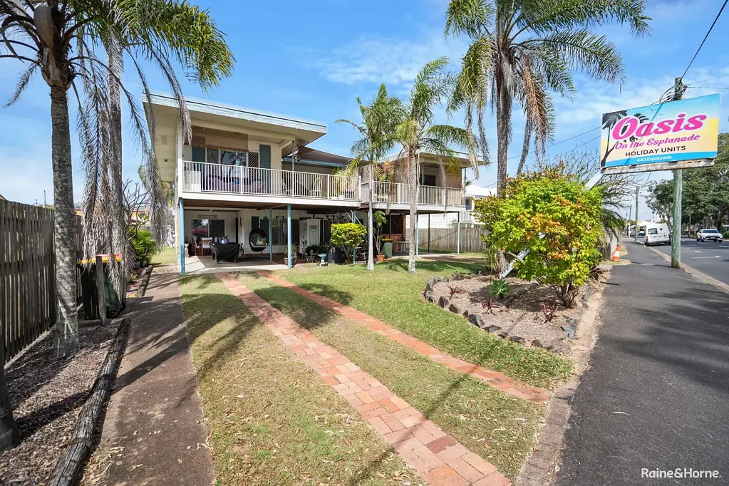 Torquay 13房  Esplanade Development Opportunity | Two Titles, 2,024sqm, Absolute Torquay Beachfront