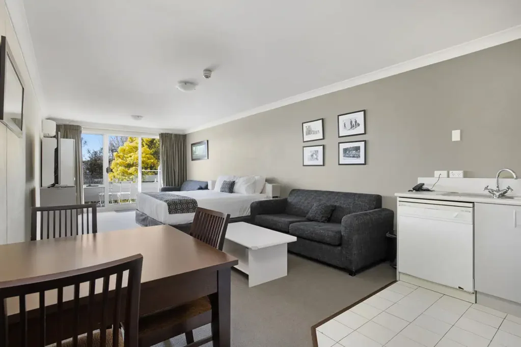 Jindabyne 1कमरा Waterfront Studio Apartment