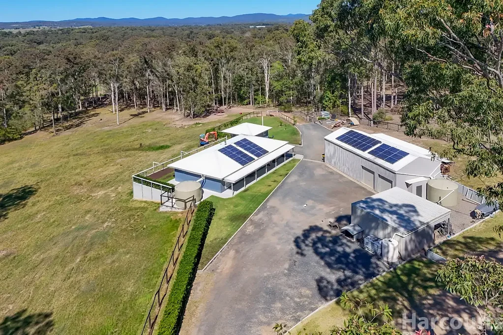 Yarravel 15 ACRES, OFF-GRID LIVING & SERIOUS SHEDDING
