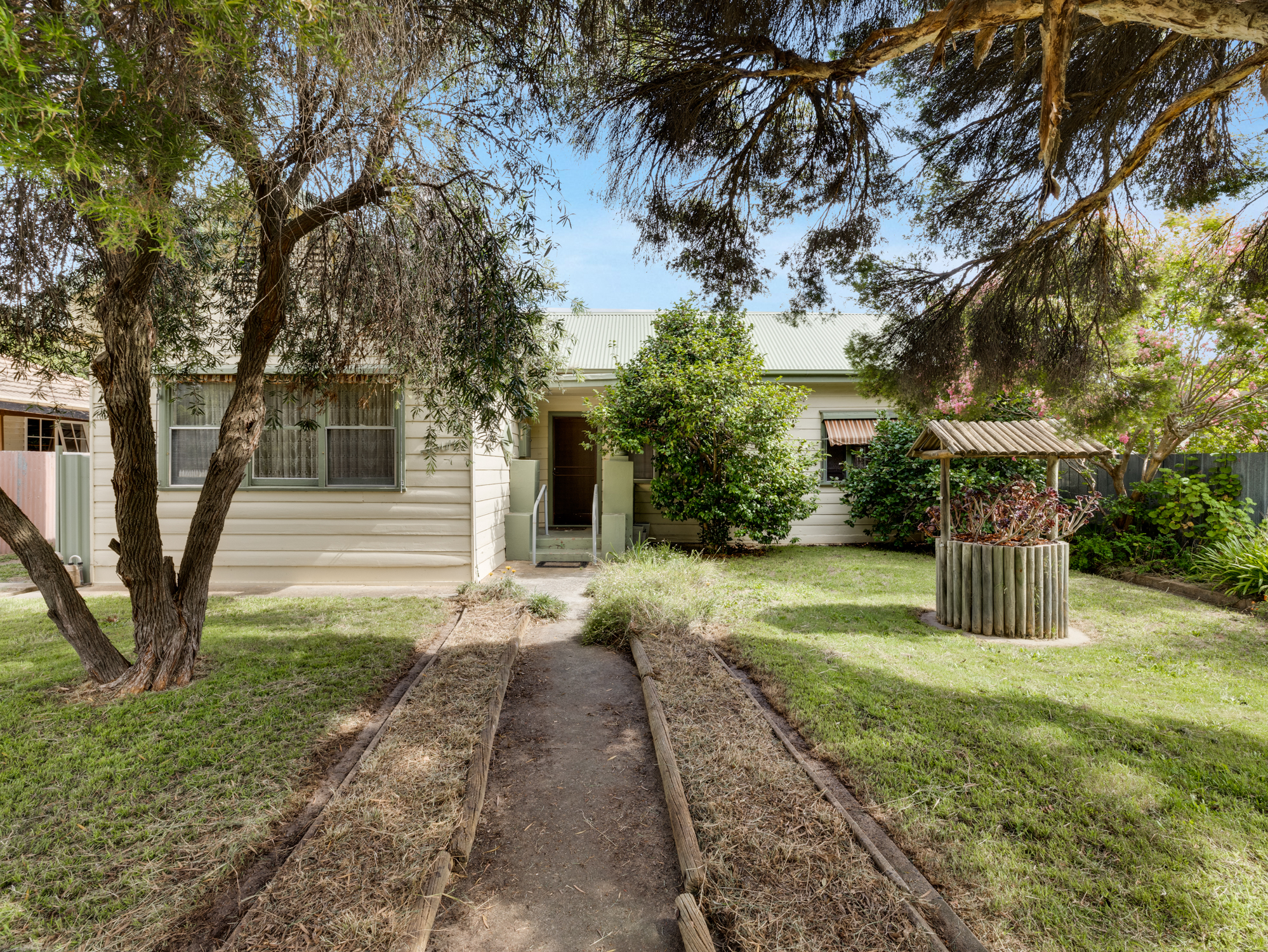 4 GORDON ST, BENALLA VIC 3672, 0 chambres, 0 salles de bain, House