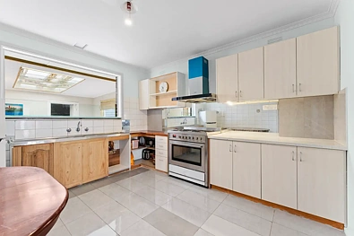 63 BURDEN ST, SPRINGVALE VIC 3171, 0 침실, 0 욕실, House
