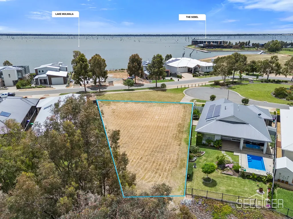 Yarrawonga Generous block of land in the heart of Silverwoods