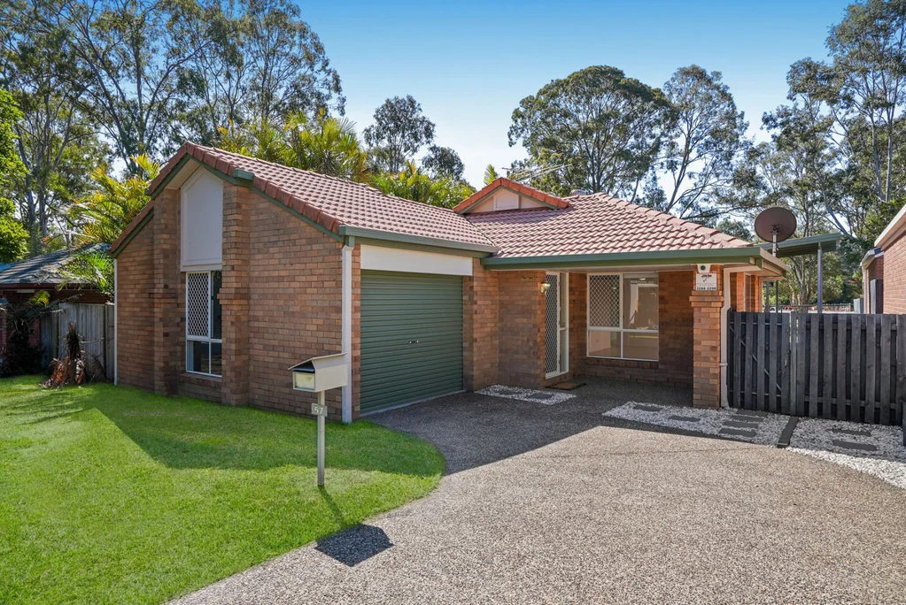 Zillmere 3房 ✨ 迷人的低层砖房，背靠宁静公园 ✨ Charming Low‑Set Brick Home Backing Onto Peaceful Parkland