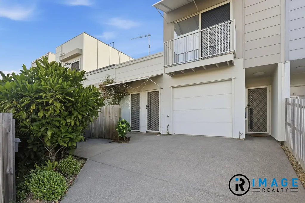 Burpengary 3ห้องนอน First Home Buyers!!! Beat the Banks, Live In One Unit Rent Out the Other