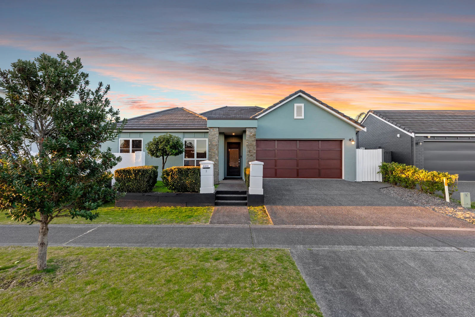 Papamoa 3chambre Coastal Sophistication Meets Architectural Excellence