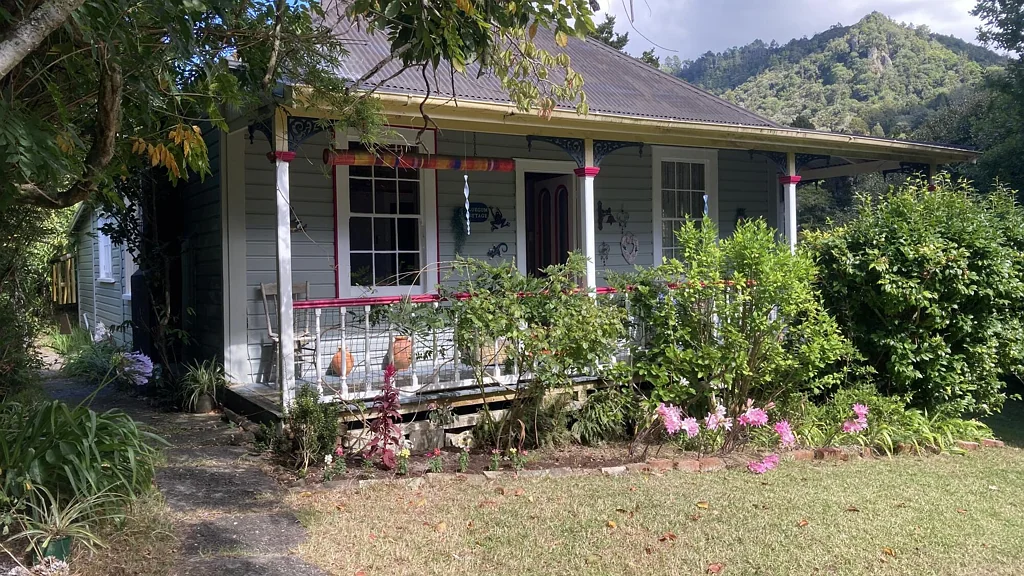 Taupo Bay/Totara North 2房  Old World Charm in Beautiful Totara North