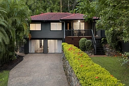 15 Wandearah Crescent, Ferny Hills