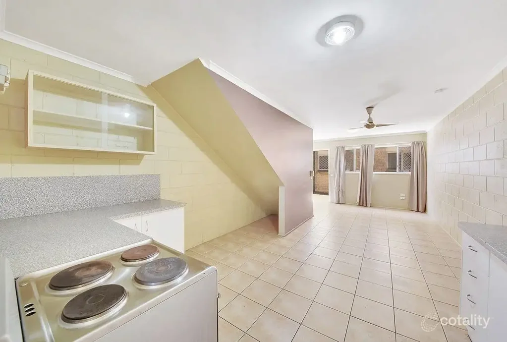 Low-Maintenance Living Close to Everything