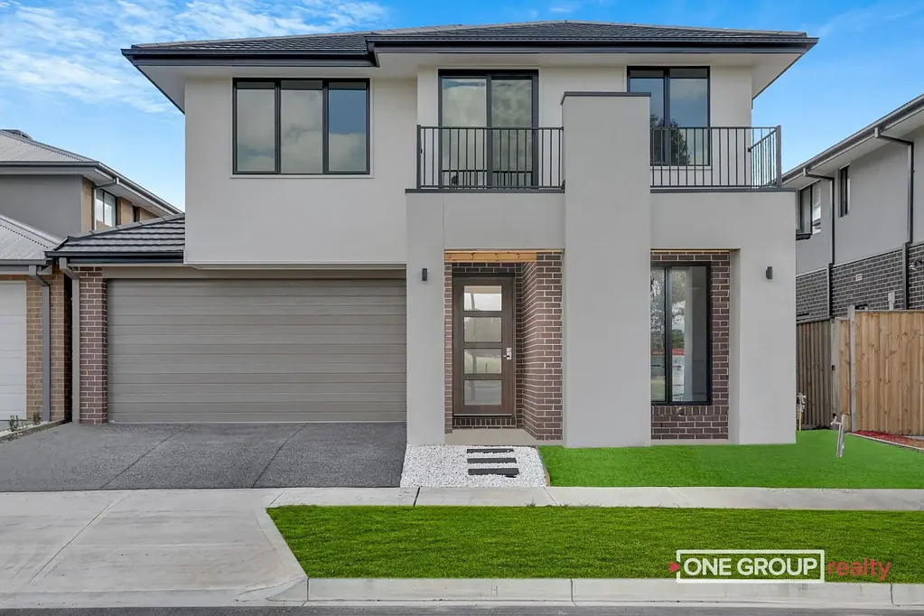 Stylish 5- Bedroom Family Home in Prime Donnybrook Location – $650/week
