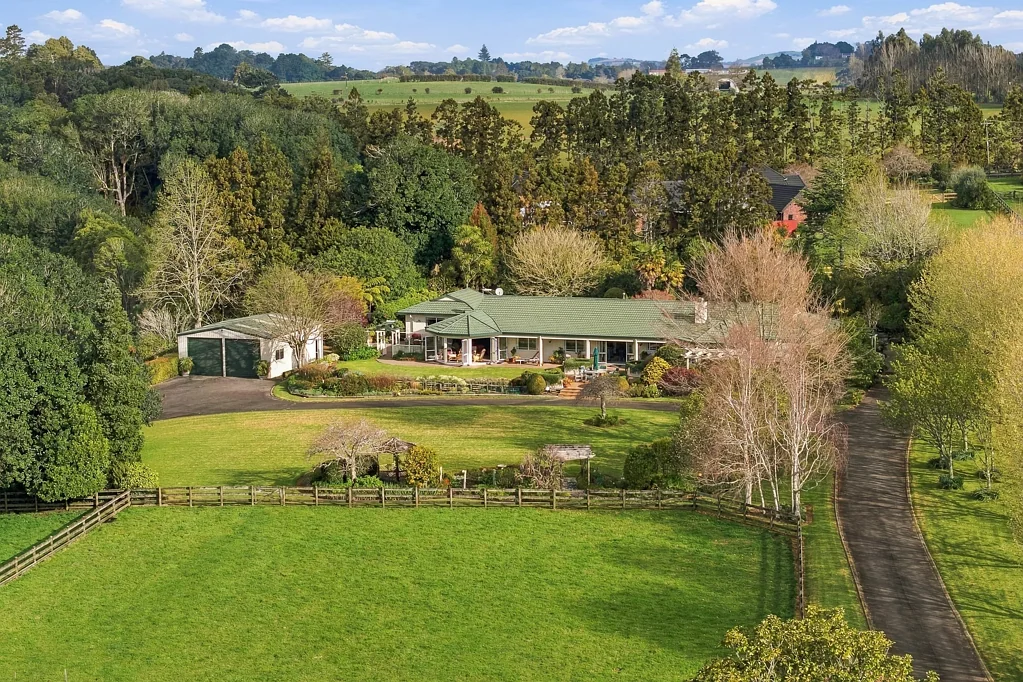 Pukekohe East Timeless country living