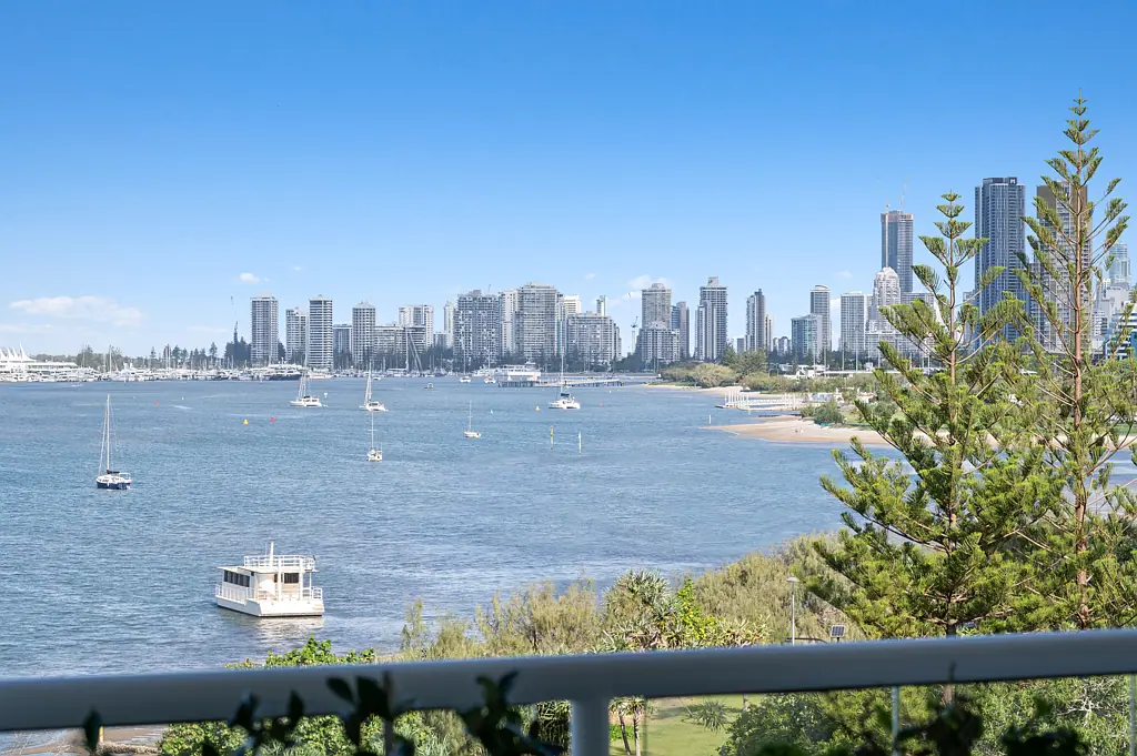 22/242-244 Marine Parade, Labrador, QLD 4215