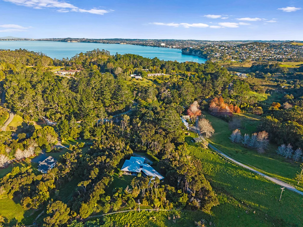 Orewa 4બેડરૂમ Private Living, Minutes From Orewa