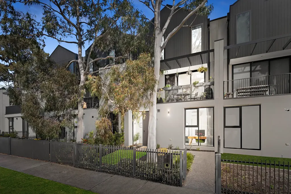 25 Mccracken Street, Sunshine, VIC 3020