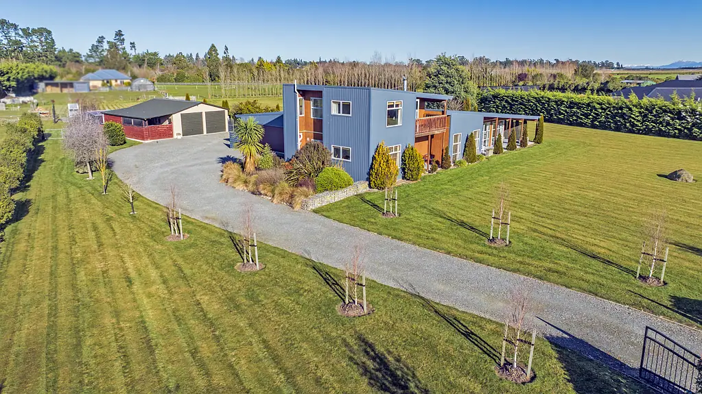 Kirwee 3 Bedroom Warm, Easy-Care Lifestyle with Mountain Views