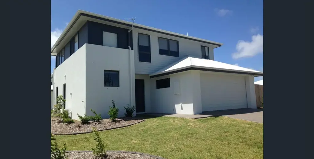 2/3 Michigan Way, Andergrove, QLD 4740