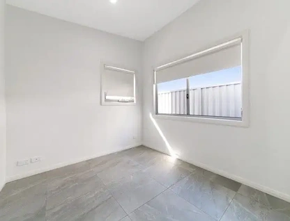 69b Deerubbin Drive, Glenmore Park, Outer Western Sydney, 1 Kuwarto, 1 Banyo, Studio